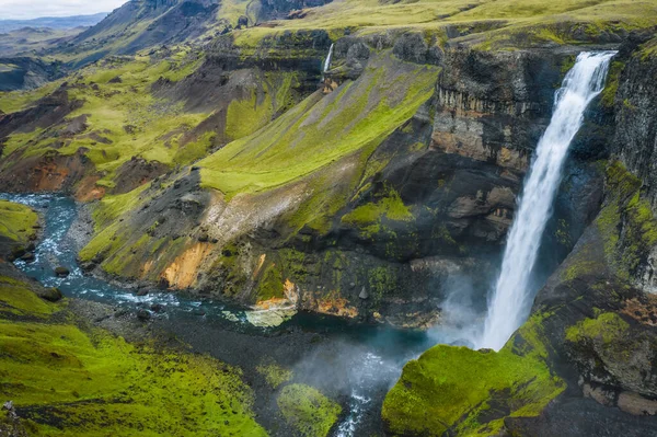Schlucht Mit Granni Wasserfall Wasserfall Einer Engen Schlucht Thjorsardalur Tal — Stockfoto