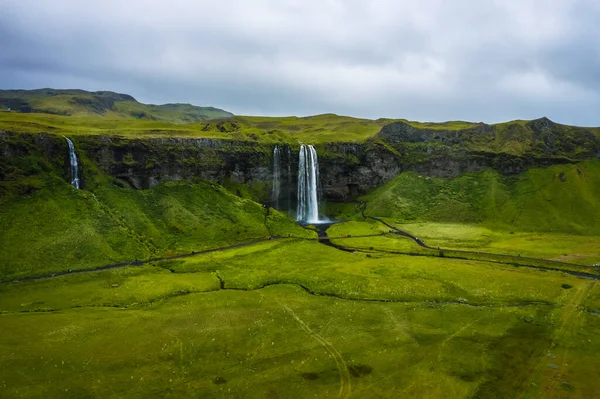 Foto Aérea Cachoeira Seljalandsfoss Mais Visitada Islândia — Fotografia de Stock