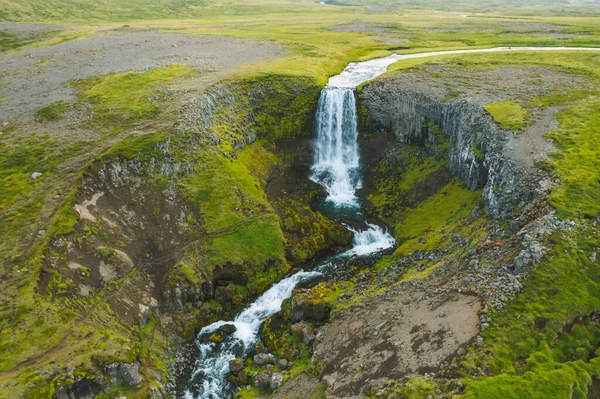 Luftaufnahme Des Wasserfalls Svodufoss Landschaft Auf Der Halbinsel Snaefellsnes Westen — Stockfoto
