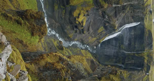 Mais Bela Cachoeira Haifoss Iceland Highland — Vídeo de Stock