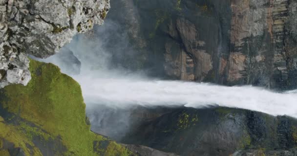 Самый Красивый Водопад Хайфосс Горах Айленда — стоковое видео