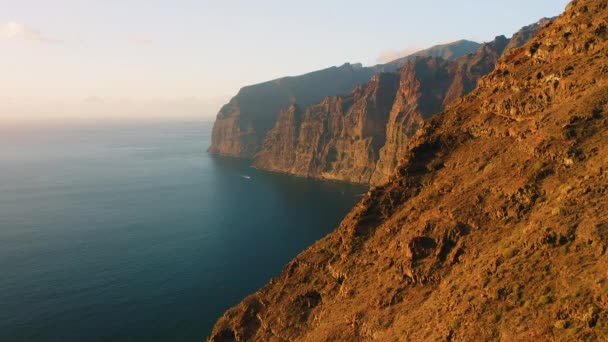 Sunset Mountains Los Gigantes Cliffs Deep Ocean View Tenerife Island — Stockvideo