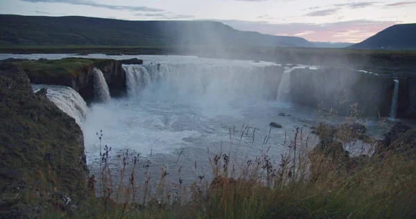 Sunset Scene Godafoss Καταρράκτης Στον Ποταμό Skjalfandafljot Ισλανδία — Φωτογραφία Αρχείου