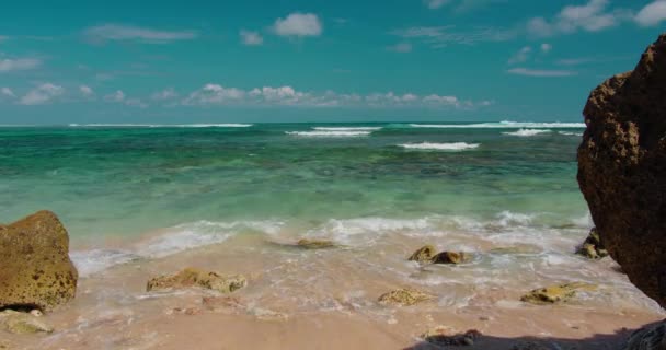 Crystal Clear Ocean Waters Lapping Sandy Beach Close Sea Waves — Vídeos de Stock