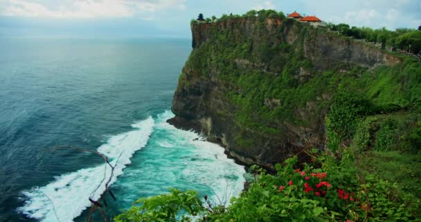 Ocean Cliff Landscape Uluwatu Temple Badung Regency Bali Indonesia Ancient — Vídeos de Stock