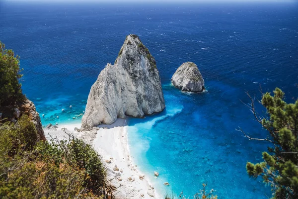 Yunanistan 'ın Zakynthos İyon adasındaki Mizithres kayalığı.