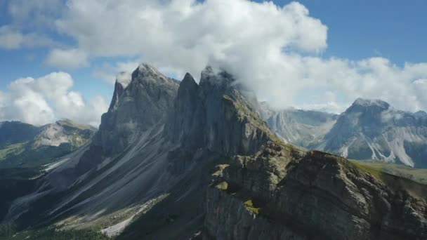 Κορυφές Κορυφής Seceda Και Furchetta Στο Trentino Alto Adige Dolomites — Αρχείο Βίντεο