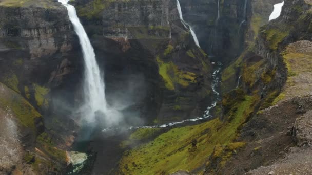 Wodospad Haifoss Islandii Widok Powietrza Naturalny Cud Kanion Landmannalaugar — Wideo stockowe