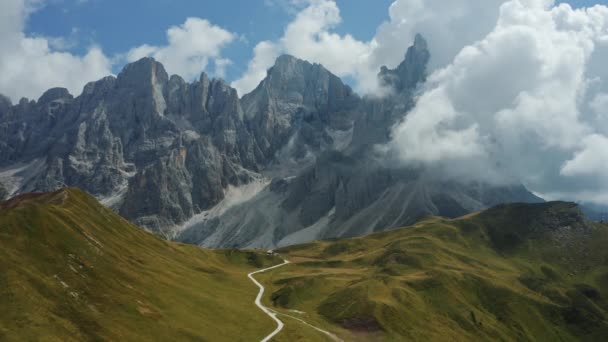 Antenne Von Baita Segantini Passo Rolle Südtirol Dolomiten Italien — Stockvideo