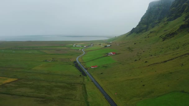 Widok Lotu Ptaka Autostradą Islandii Okresie Letnim Dron Przelatujący Nad — Wideo stockowe