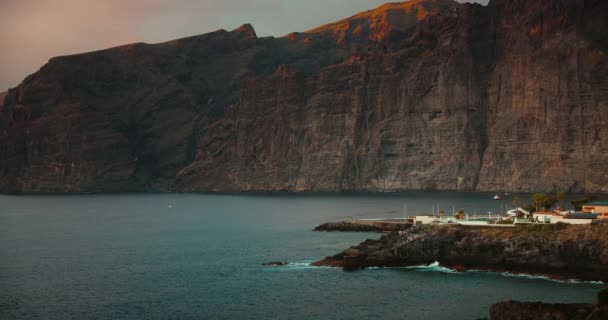 Scogliere Los Gigantes All Alba Sulle Isole Canarie Tenerife Spagna — Video Stock