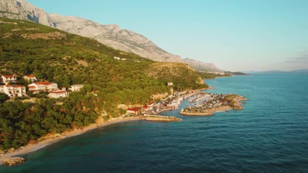 Warm Glow Evening Sun Makarska Riviera Unfurls Coast Peaceful Marina — Stock Video