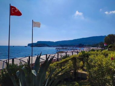 Kemer, Antalya, Türkiye 'nin ilk hattında plaj manzarası