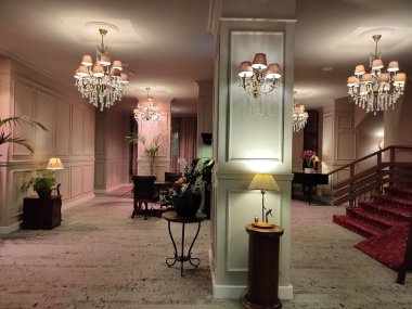 β ana Brasov, Romanya - 25 Eylül 2022: Romanya 'nın Brüksel kentinde Alpin Resort Hotel içişleri..