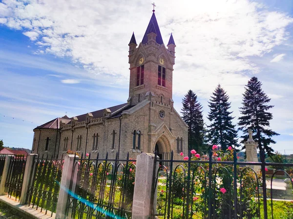 Oituz Roemenië September 2022 Katholieke Kerk Van Oituz Huidige Kerk — Stockfoto