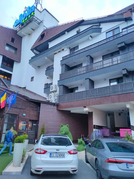 Poiana Brasov Romênia Setembro 2022 Alpin Resort Hotel Yard — Fotografia de Stock