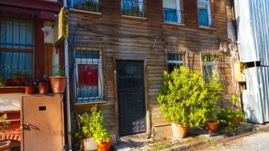İstanbul, Türkiye - Sultanahmet 'te sokak manzarası. Burası İstanbul 'un en popüler turistik mekanı..