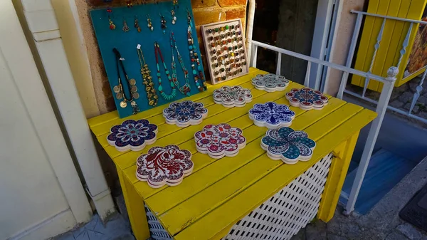 Istanbul Turkey September 2022 Table Funny Turkish Souvenirs Sultanahmet — Stock Photo, Image