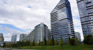 İstanbul, Türkiye - 23 Eylül 2022: İstanbul 'daki modern konut binaları