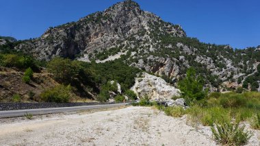 Türkiye 'de Aglasun yakınlarındaki dağ yolu