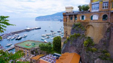 Sorrento 'nun panoramik manzarası, İtalya' daki Amalfi Sahili
