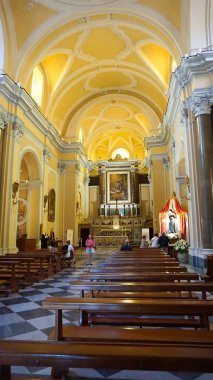 Sorrento, İtalya - 27 Mayıs 2023: Santa Maria delle Grazie antik katedrali, 1512 yılında Massa Lubrense 'de kuruldu. Sorrento Yarımadası, Napoli ili, Campania, İtalya, Avrupa.