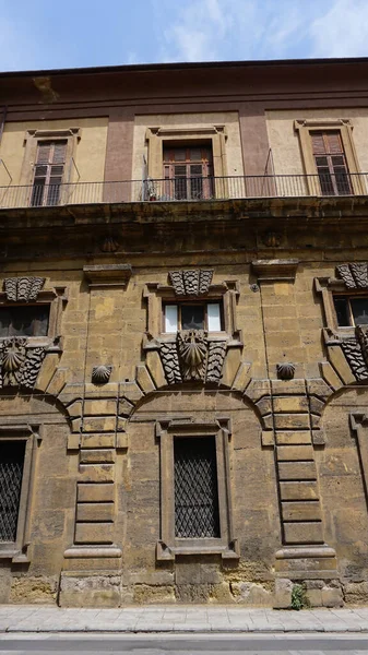 Old Facade Historical Building Palermo Italy — Stock Photo, Image