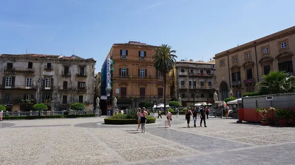 Palermo Italien Mai 2023 Menschen Gehen Einem Schönen Sommertag Die — Stockfoto