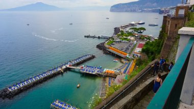 Sorrento 'nun panoramik manzarası, İtalya' daki Amalfi Sahili