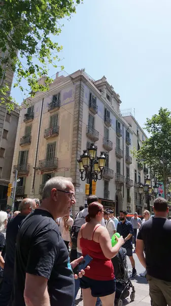 Барселона Испания Мая 2023 Rambla Фотографии Оживленной Улицы Многими Ходячими — стоковое фото