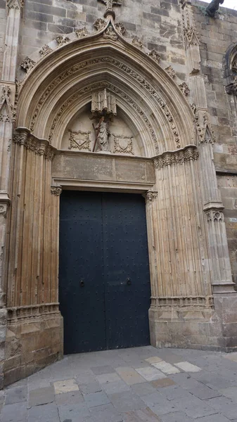 바르셀로나 대주교의 양식의 대성당 북쪽에 이보의 바르셀로나 대성당의 — 스톡 사진