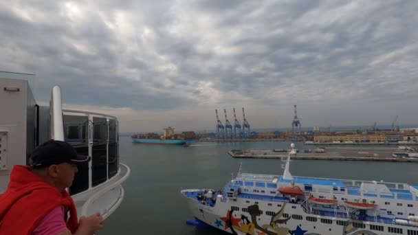 Gênova Itália Maio 2023 Ferries Moby Corse Supreme Porto Gênova — Vídeo de Stock