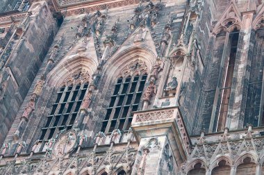 Leydi 'mizin Katedrali ya da Katedrali Notre-Dame de Strasbourg, Strasbourg Katedrali, Strasbourg, Fransa. Roma Katolik Katedrali 1176-1439 yılları arasında Roma 'da inşa edilmiştir..