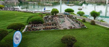Viserba, İtalya - 25 Haziran 2024: İtalya 'nın Rimini kentindeki Minyatür veya İtalya' daki Pompei Parkı 'nda küçük ölçekli ünlü çekimlerin üretimi
