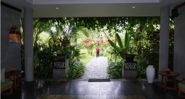 Ubud, Bali, Endonezya - 14 Temmuz 2024: Bali 'deki Adiwana Suweta Ubud Bali tatil beldesi.