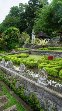 Bali, Endonezya - 14 Temmuz 2024: Endonezya 'daki Su Sarayı Tirta Ganga