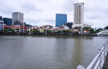 Singapur - 20 Ocak 2024 yatırım grubu logosunun FWD sigorta şirketi. FWD, Singapur 'un önde gelen dijital sigortacısı müşterilerimize tam teşekküllü bir yaşam sunuyor.