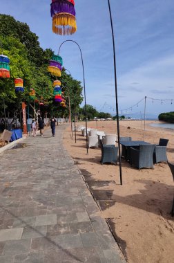 Nusa Dua, Bali, Endonezya - 19 Ocak 2025: Le Bleu at The Bay beach club and Restaurant at Nusa Dua, Bali, Endonezya 19 Ocak 2025