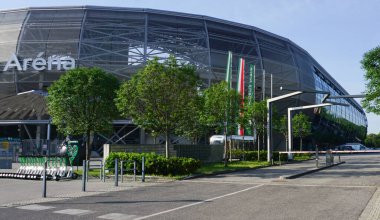 Budapeşte, Macaristan - 14 Mayıs 2025: Ferencvaros Stadyumu, ayrıca Groupama Arena olarak da bilinir, Macaristan 'ın başkenti Budapeşte' de yer alan çok amaçlı bir stadyumdur.