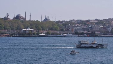 İstanbul 'da gün batımında Ayasofya Camii - hava manzaralı