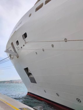 İstanbul, Türkiye - 6 Mayıs 2025: İstanbul, Türkiye 'deki Msc Fantasia yolcu gemisi 6 Mayıs 2025