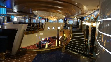 Trieste, İtalya - 9 Mayıs 2025: MSC Fantasia yolcu gemisinde