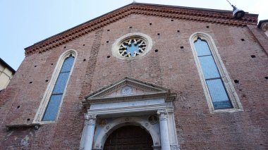 Santa Maria della Scala kilisesi, Verona 'nın tarihi merkezinde bir dinsel binadır..