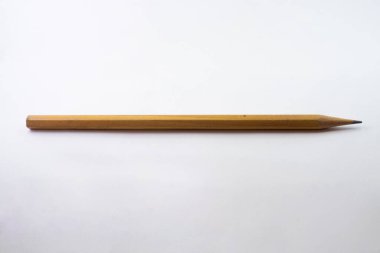 Beyaz Arkaplanda İzole Edilmiş Kahverengi Kalem