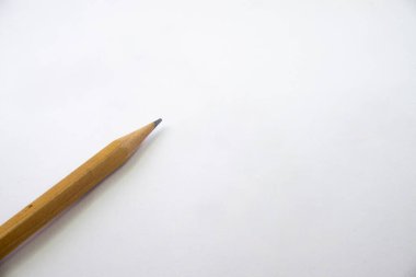 Beyaz Arkaplanda İzole Edilmiş Kahverengi Kalem