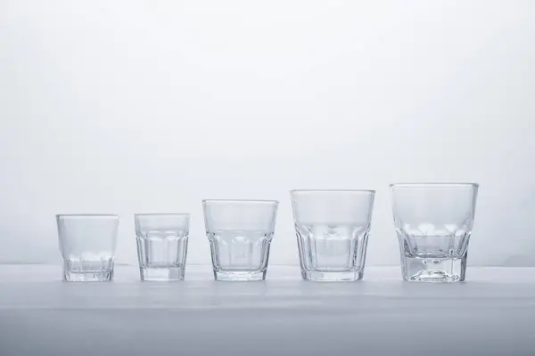 Çay demlemek için şeffaf evrensel su bardağı