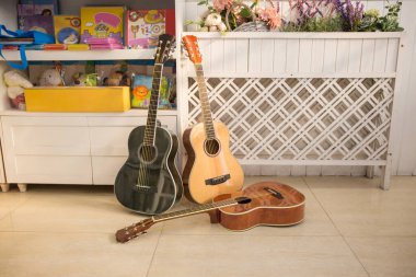 Gitarcı, ahşap gitar, klasik gitar