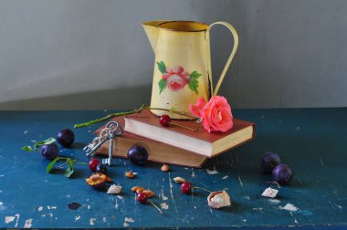 Bir fincan çay ve böğürtlenle dolu bir hayat