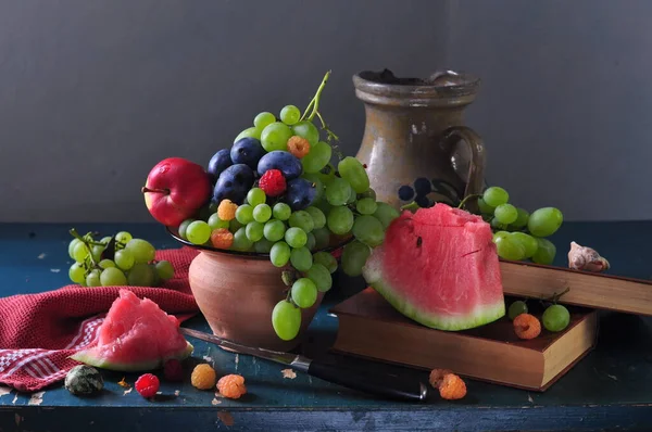Fresh Fruits Berries Dark Background — Stockfoto