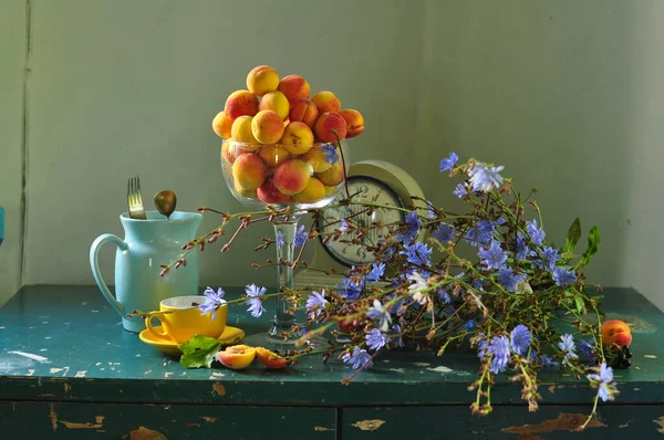 Früchtetee Früchte Trauben Und Andere Gegenstände Garten — Stockfoto